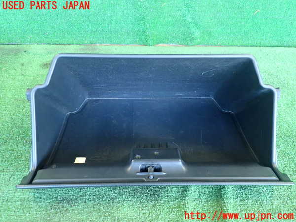 2UPJ-25067516]アルテッツァ(GXE10)グローブボックス1 中古_m0002.jpg