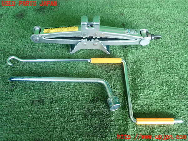 2UPJ-25067805]アルテッツァ(GXE10)車載工具 中古_m0001.jpg