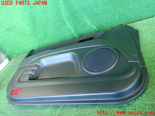 2UPJ-25061264]アルテッツァ(GXE10)左前ドア内張り 中古_m0003.jpg