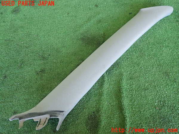 2UPJ-25067655]アルテッツァ(GXE10)右フロントピラートリム 中古_m0001.jpg