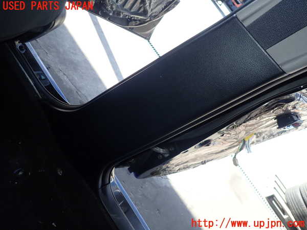 2UPJ-25067665]アルテッツァ(GXE10)右センターピラートリム 中古_m0003.jpg