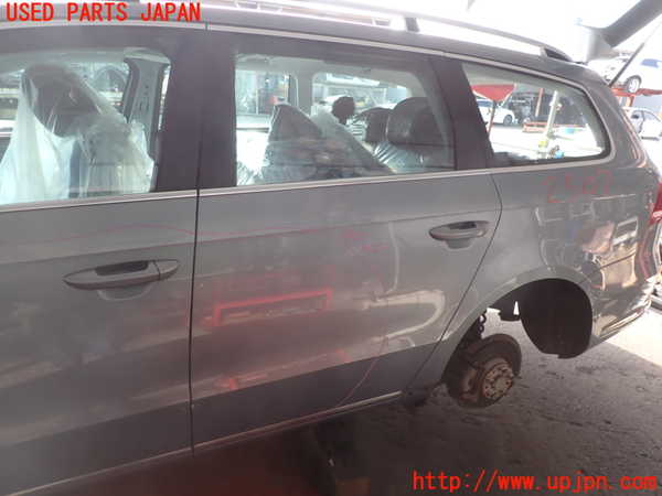 2UPJ-25071320]VW パサート(Passat) ヴァリアント(Variant)(3CCAX)左後ドア (43R-004026) 中古_m0001.jpg