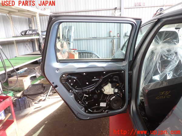 2UPJ-25071320]VW パサート(Passat) ヴァリアント(Variant)(3CCAX)左後ドア (43R-004026) 中古_m0004.jpg