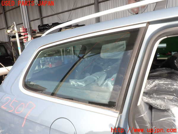 2UPJ-25071380]VW パサート(Passat) ヴァリアント(Variant)(3CCAX)右クォーターガラス (43R-000261) 中古_m0001.jpg