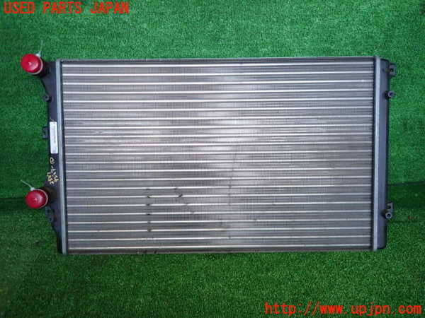 2UPJ-25072321]VW パサート(Passat) ヴァリアント(Variant)(3CCAX)ラジエーター1 中古_m0003.jpg