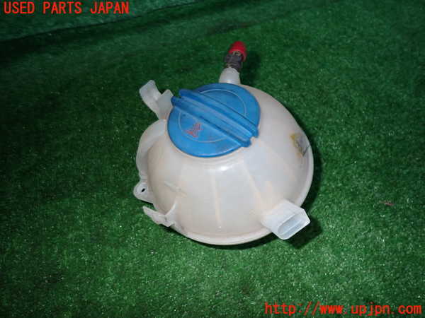 2UPJ-25072410]VW パサート(Passat) ヴァリアント(Variant)(3CCAX)ラジエータータンク 中古_m0001.jpg