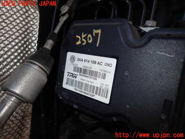 2UPJ-25074040]VW パサート(Passat) ヴァリアント(Variant)(3CCAX)ABSアクチュエーター 中古_m0002.jpg