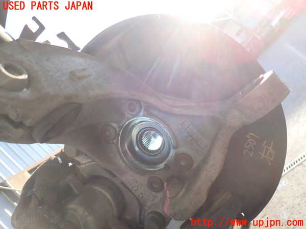2UPJ-25074290]VW パサート(Passat) ヴァリアント(Variant)(3CCAX)右フロントナックルハブ 中古_m0001.jpg