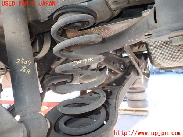 2UPJ-25075105]VW パサート(Passat) ヴァリアント(Variant)(3CCAX)左リアスプリング 中古_m0001.jpg