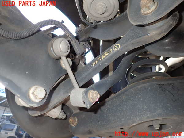 2UPJ-25075205]VW パサート(Passat) ヴァリアント(Variant)(3CCAX)右リアロアアーム2 中古_m0001.jpg