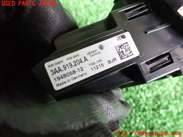 2UPJ-25077850]VW パサート(Passat) ヴァリアント(Variant)(3CCAX)時計 中古_m0003.jpg