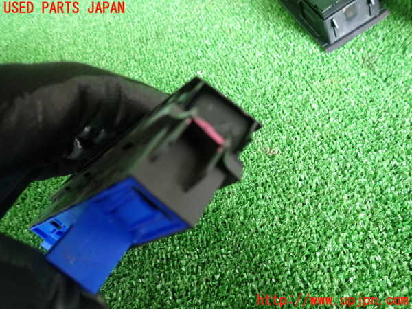 2UPJ-25076307]VW パサート(Passat) ヴァリアント(Variant)(3CCAX)スイッチ2 (アイドリングストップOFF) 中古_m0003.jpg