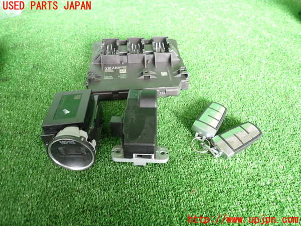 2UPJ-25076110]VW パサート(Passat) ヴァリアント(Variant)(3CCAX)エンジンコンピューター 中古_m0003.jpg