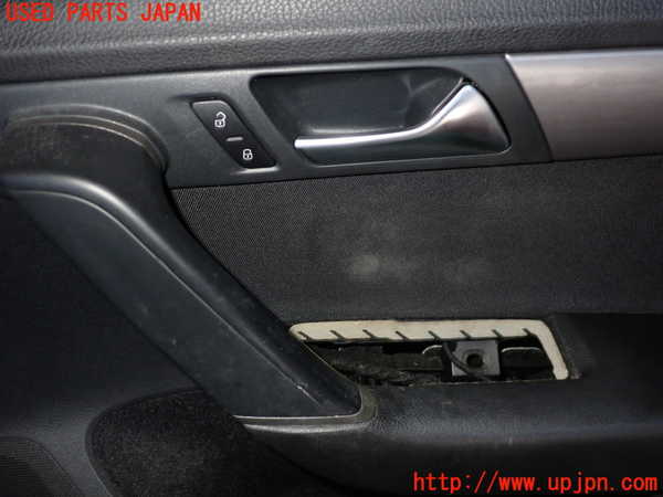 2UPJ-25071234]VW パサート(Passat) ヴァリアント(Variant)(3CCAX)右前ドア内張り 中古_m0002.jpg