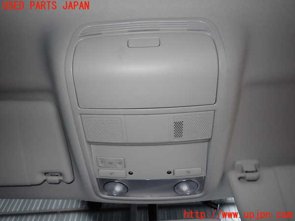 2UPJ-25076411]VW パサート(Passat) ヴァリアント(Variant)(3CCAX)ルームランプ1 (真中 1列目) 中古_m0001.jpg