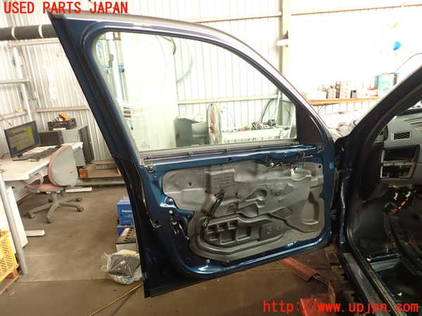 2UPJ-25081260]BMW X3(PA25)左前ドア (43R-001025) 中古 【E83】_m0005.jpg