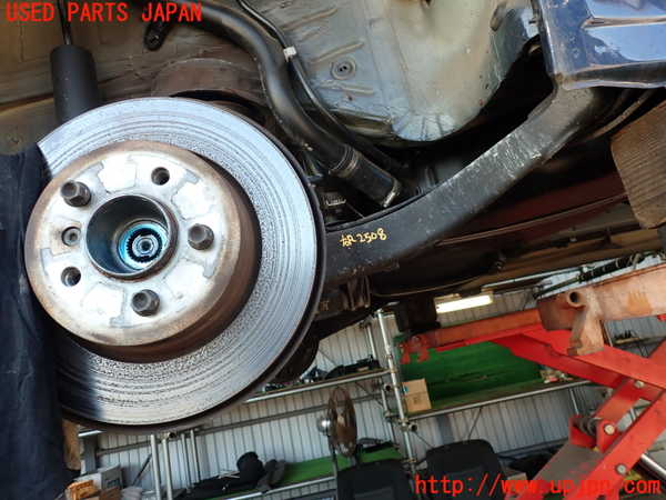 2UPJ-25084300]BMW X3(PA25)右リアナックルハブ 中古 【E83】_m0001.jpg