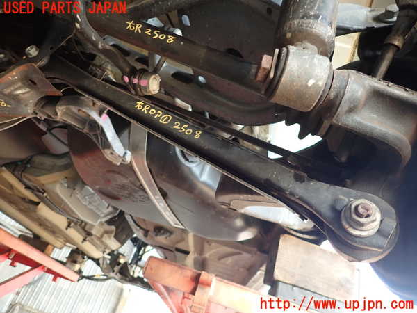 2UPJ-25085200]BMW X3(PA25)右リアロアアーム1 中古 【E83】_m0001.jpg