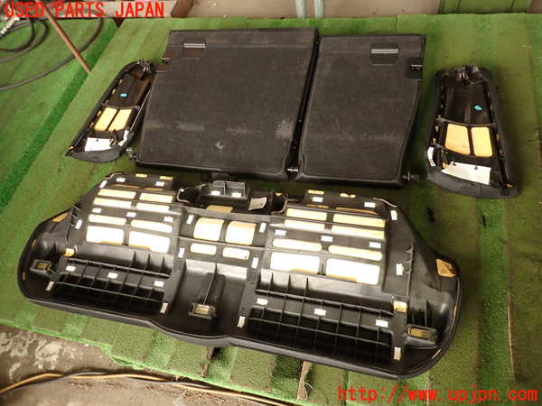 2UPJ-25087385]BMW X3(PA25)リアシート 中古 【E83】_m0005.jpg