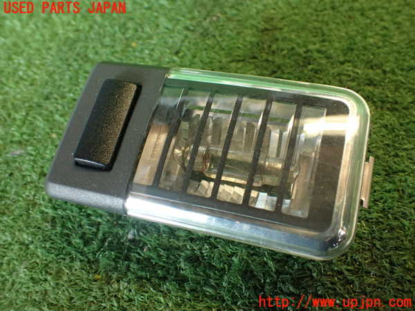 2UPJ-25086413]BMW X3(PA25)ルームランプ3 (左 2列目) 中古 【E83】_m0001.jpg