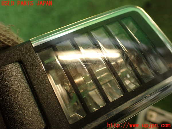 2UPJ-25086413]BMW X3(PA25)ルームランプ3 (左 2列目) 中古 【E83】_m0002.jpg