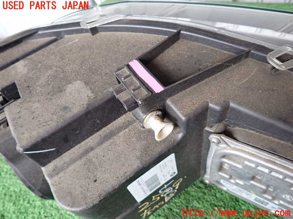 2UPJ-25091132]BMW X5(ZV30S)左ヘッドライト HID 中古 E70_m0002.jpg