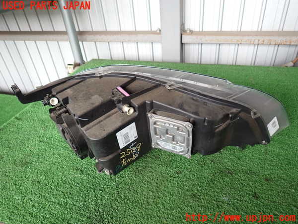 2UPJ-25091132]BMW X5(ZV30S)左ヘッドライト HID 中古 E70_m0003.jpg