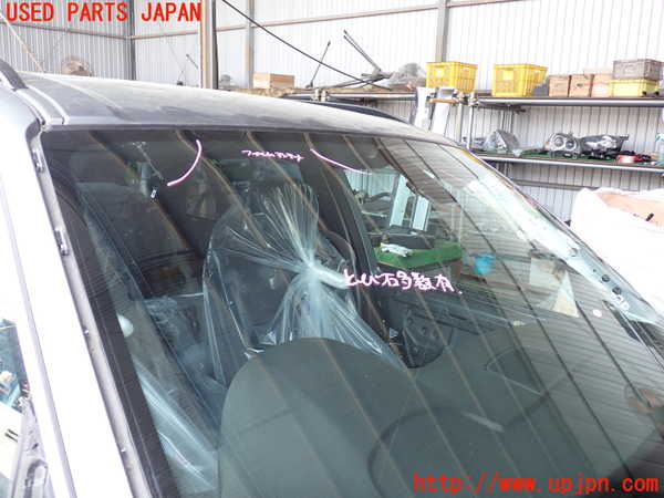 2UPJ-25091195]BMW X5(ZV30S)フロントガラス (43R-004527 M44) 中古 E70_m0002.jpg