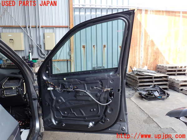 2UPJ-25091230]BMW X5(ZV30S)右前ドア (43R-004530 M50) 中古 E70_m0005.jpg