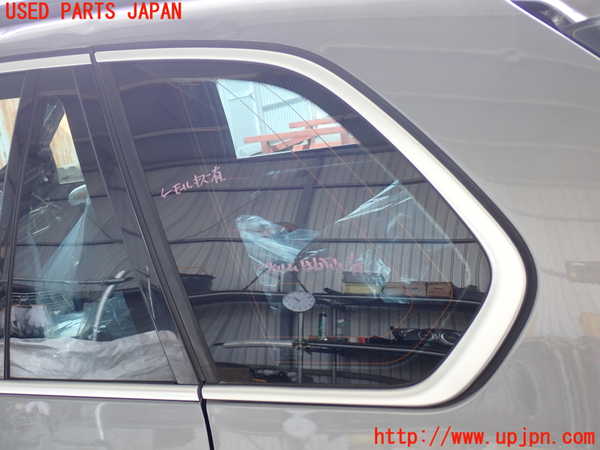 2UPJ-25091382]BMW X5(ZV30S)左クォーターガラス (43R-000137 M35T2) 中古 E70_m0001.jpg