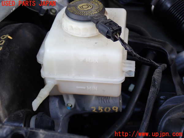 2UPJ-25094050]BMW X5(ZV30S)ブレーキマスターシリンダー 中古 E70_m0001.jpg