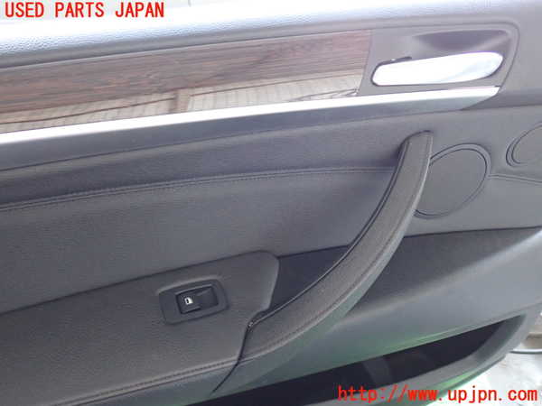 2UPJ-25091324]BMW X5(ZV30S)左後ドア内張り 中古 E70_m0003.jpg