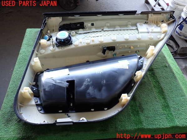 2UPJ-25091324]BMW X5(ZV30S)左後ドア内張り 中古 E70_m0004.jpg