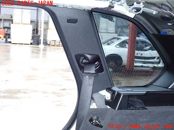 2UPJ-25097675]BMW X5(ZV30S)右リアピラートリム 中古 E70_m0002.jpg