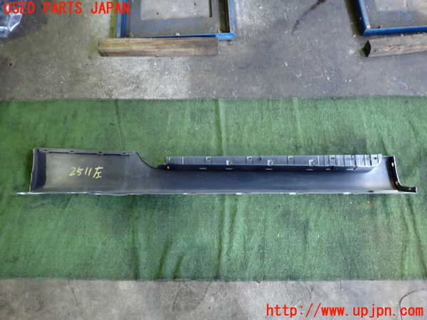 2UPJ-25111392]アウディ・TT クーペ(8JBUBF)左サイドステップ 中古_m0005.jpg