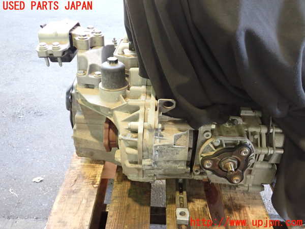 2UPJ-25113010]アウディ・TT クーペ(8JBUBF)ミッション AT BUB 4WD 中古_m0002.jpg