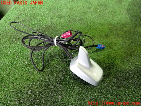 2UPJ-25116550]アウディ・TT クーペ(8JBUBF)アンテナ 中古_m0001.jpg