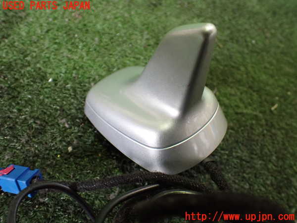 2UPJ-25116550]アウディ・TT クーペ(8JBUBF)アンテナ 中古_m0003.jpg