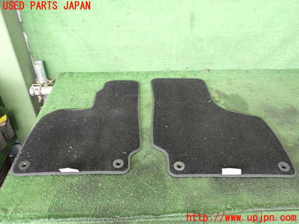 2UPJ-25117800]アウディ・TT クーペ(8JBUBF)フロアマット 中古_m0002.jpg