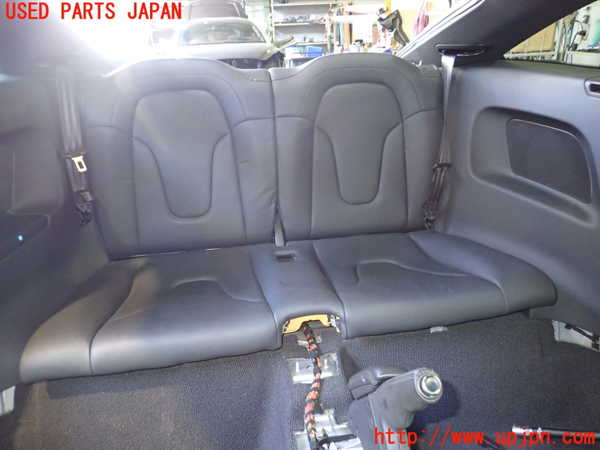 2UPJ-25117385]アウディ・TT クーペ(8JBUBF)リアシート 中古_m0001.jpg