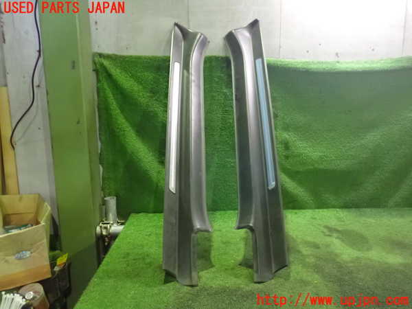 2UPJ-25117740]アウディ・TT クーペ(8JBUBF)スカッフプレート 中古_m0001.jpg