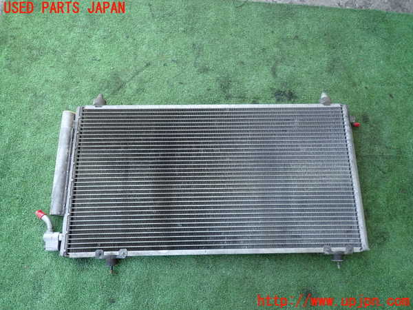 5UPJ-25126031]セリカ(ZZT231)エアコンコンデンサー1 中古_m0001.jpg