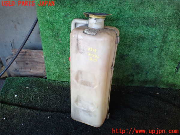 1UPJ-25132410]ジープ・ラングラー(TJ40S)ラジエータータンク 中古_m0001.jpg