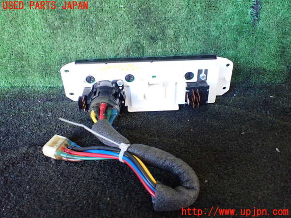 1UPJ-25136066]ジープ・ラングラー(TJ40S)エアコンスイッチ1 中古_m0002.jpg