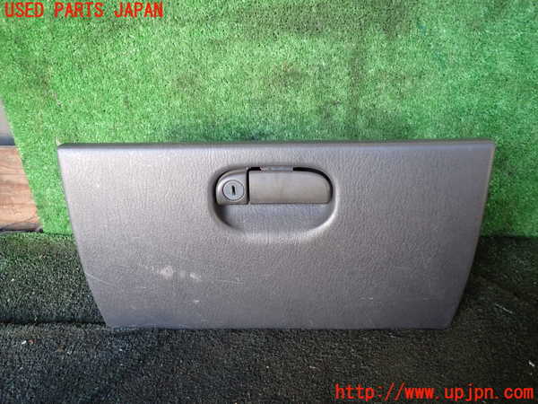 1UPJ-25137516]ジープ・ラングラー(TJ40S)グローブボックス1 中古_m0001.jpg