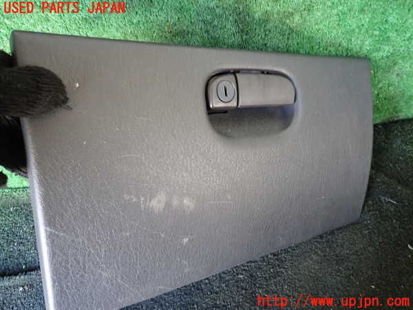 1UPJ-25137516]ジープ・ラングラー(TJ40S)グローブボックス1 中古_m0002.jpg