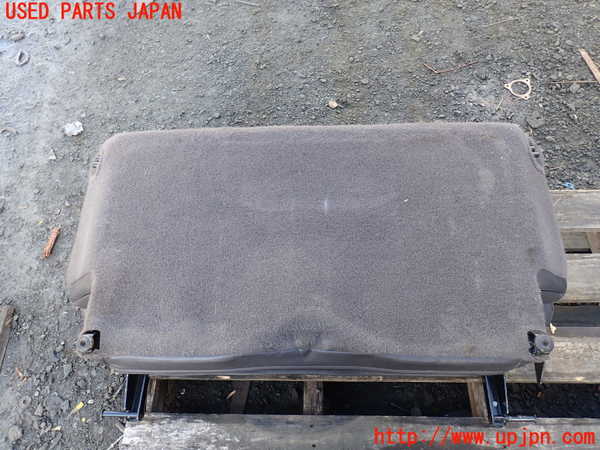 1UPJ-25137385]ジープ・ラングラー(TJ40S)リアシート 中古_m0005.jpg
