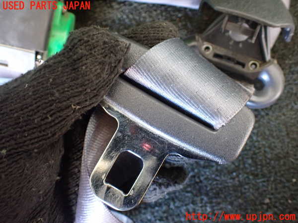 1UPJ-25137075]ジープ・ラングラー(TJ40S)助手席シートベルト 中古_m0002.jpg