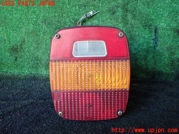 1UPJ-25141530]ジープ・ラングラー(TJ40S)右テールランプ 中古_m0001.jpg