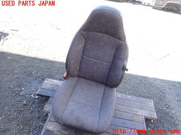 1UPJ-25147065]ジープ・ラングラー(TJ40S)助手席シート 中古_m0001.jpg